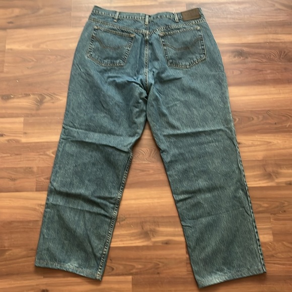 Chaps Jeans Size 38x32 - Picture 4 of 9